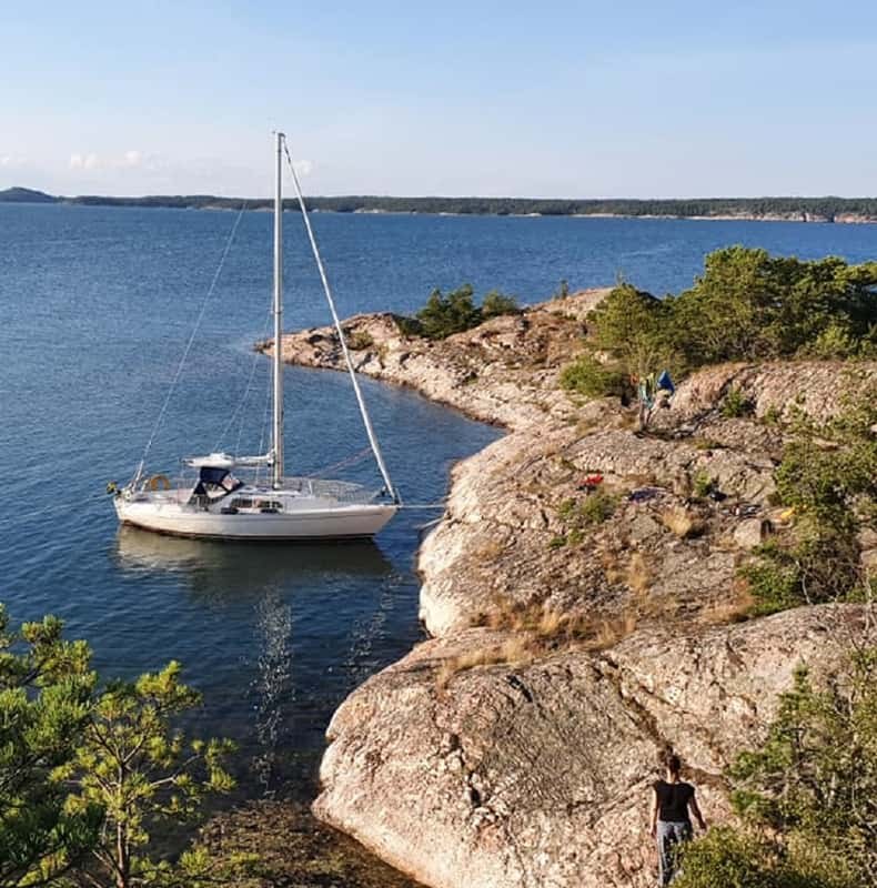 Stockholm Archipelago Sailing with Island Hang and City Pickup