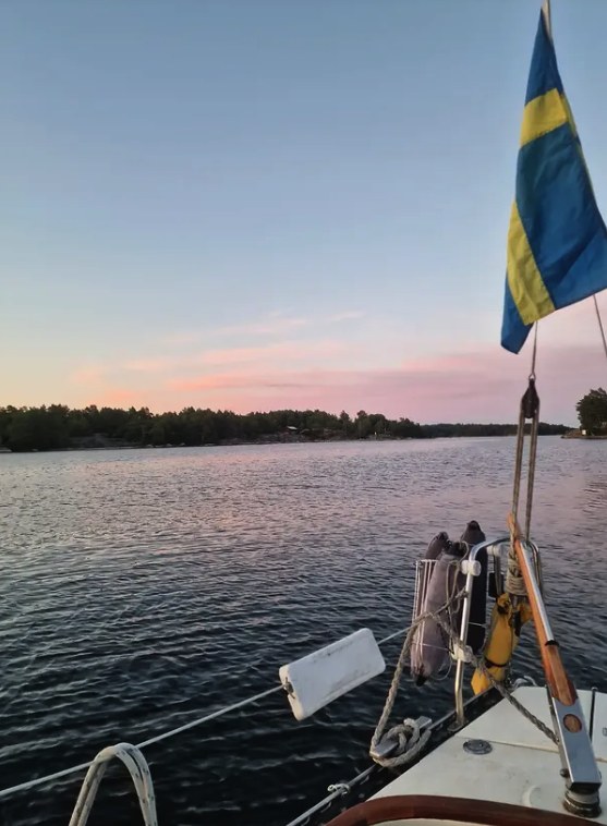 Cruise, Kayak or RIB: Which Stockholm Archipelago Tour Is Worth It?