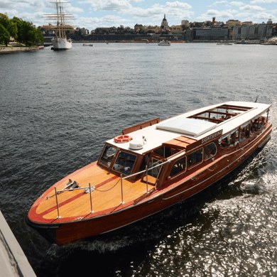 Guided Stockholm Archipelago Tour by Classic Wooden Boat